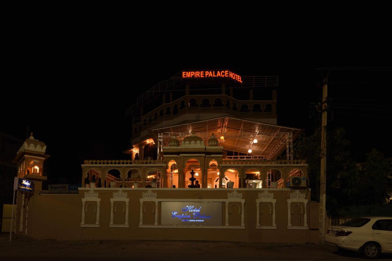 Empire Palace Hotel Udaipur Extérieur photo