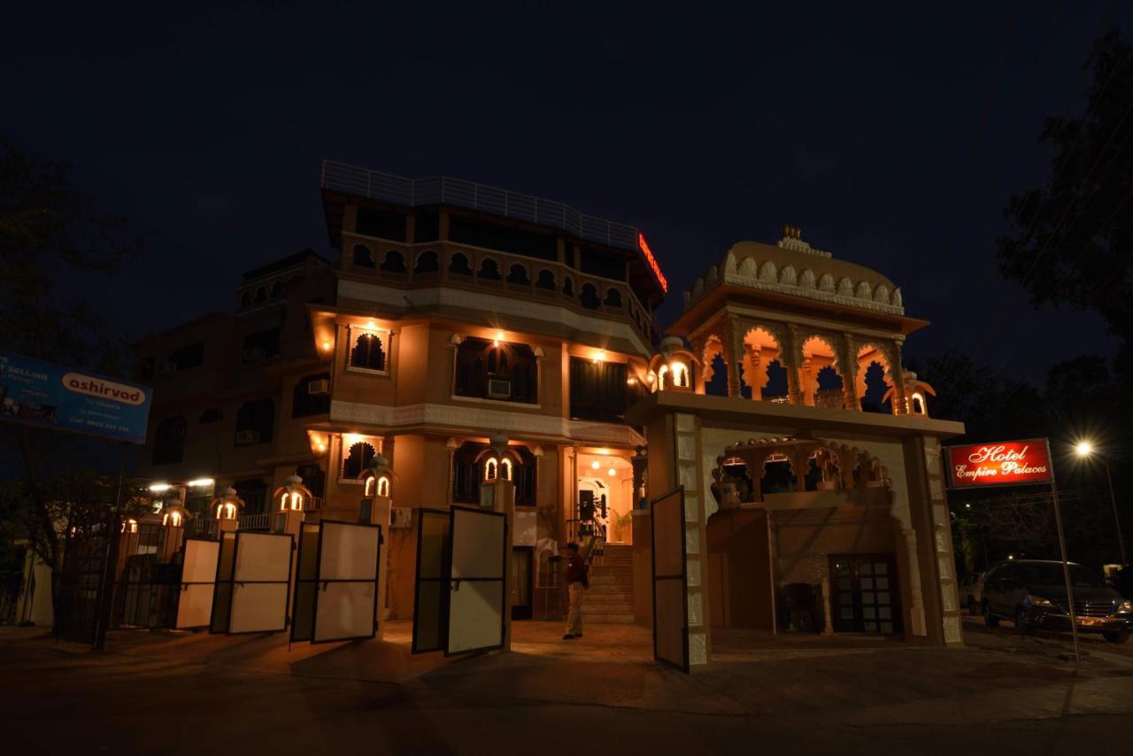 Empire Palace Hotel Udaipur Extérieur photo